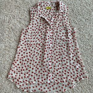 Women’s Apple-Pattern Sleeveless Blouse